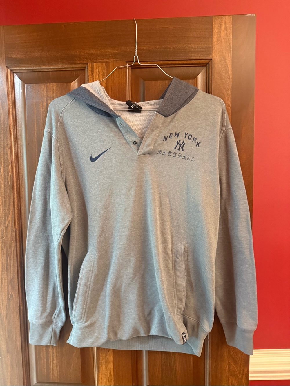 Nike New York Yankees Gray Hoodie